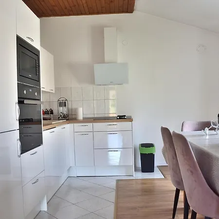 Leonora Apartment Vodice