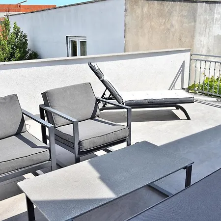 Apartment Leonora Vodice