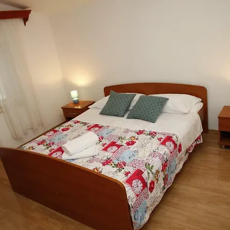Apartment Leonora Vodice